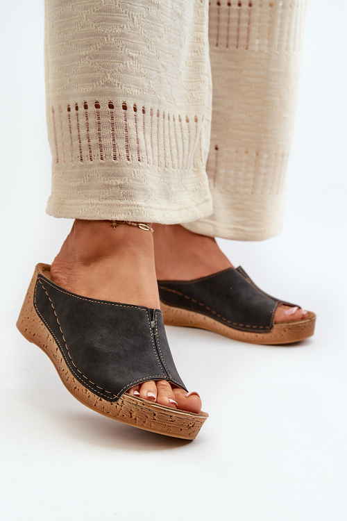 Wygodne Klapki Damskie Na Koturnie Inblu NG000002 Czarne