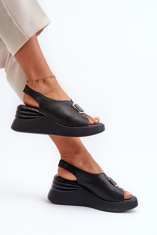 Skórzane Damskie Sandały Na Koturnie Z Ozdobą Czarne Salvania