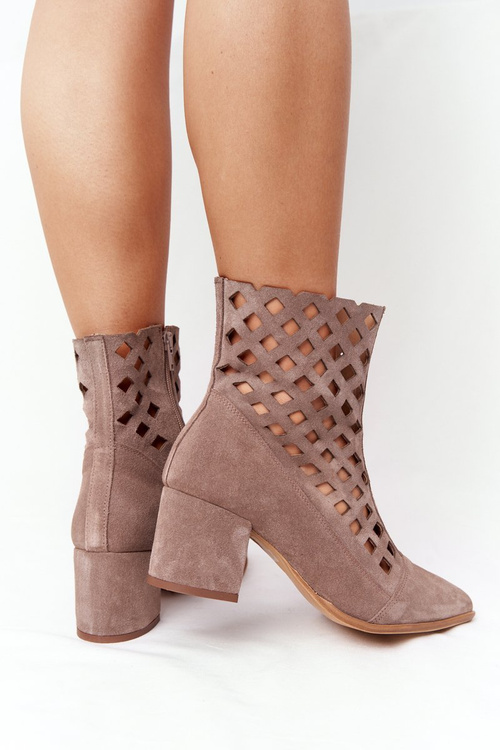 Zamszowe Ażurowe Botki Na Obcasie Nicole 2638 Brązowe