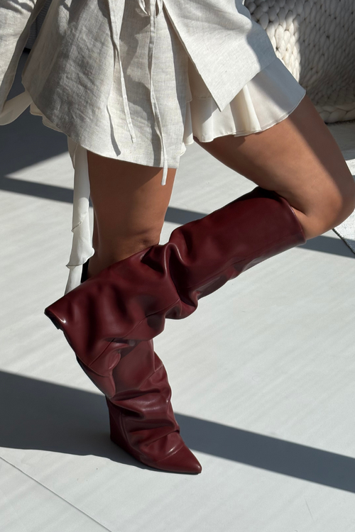 Ocieplane Kozaki Damskie Z Wywiniętą Cholewką Na Słupku Bordowe Elivira