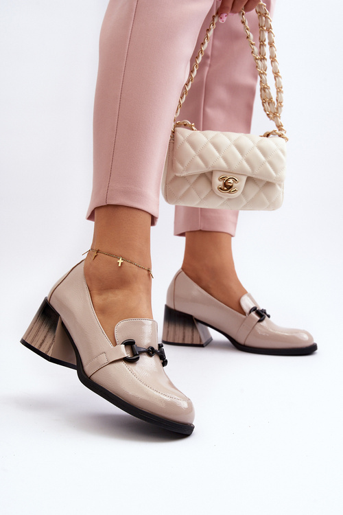 Lakierowane Półbuty Na Obcasie Beżowe Nireva