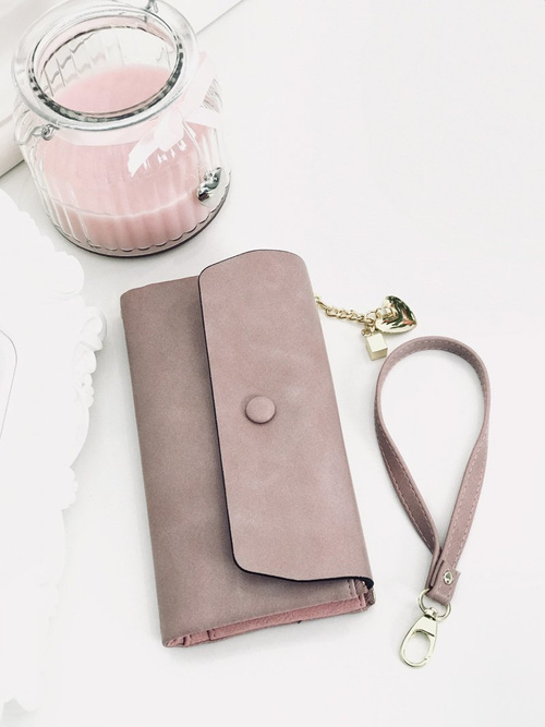 Duży Damski Portfel z Brelokiem Serduszko Pudrowy Róż