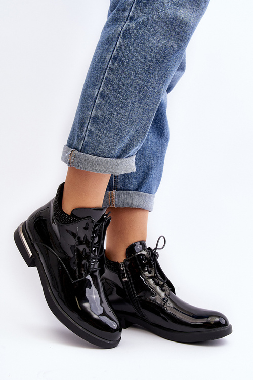 Damskie Półbuty Lakierowane Na Płaskim Obcasie Lu Boo Czarne