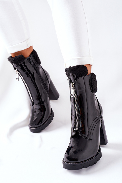 Botki Na Słupku Czarne Lakierowane Arleston