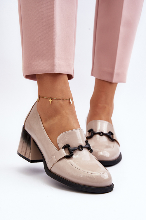 Lakierowane Półbuty Na Obcasie Beżowe Nireva