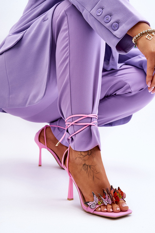 Wiązane Sandałki Na Szpilce Z Motylami Różowe Delmar