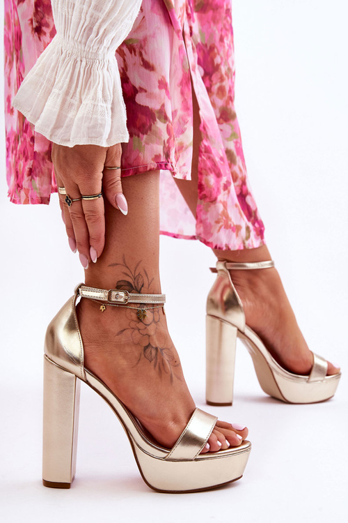 Skórzane Sandały Na Wysokim Słupku I Platformie Złote Sky Dream