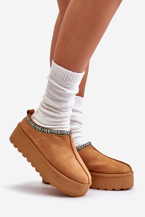 Kapcie Damskie Na Platformie Z Haftem Camel Neroma