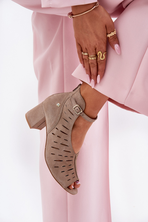 Zamszowe Botki Damskie Na Słupku Maciejka 06893-10 Ciemnobeżowe