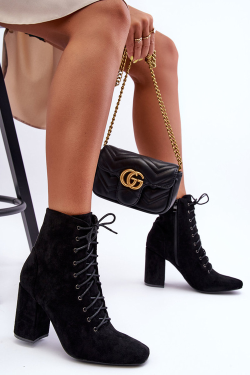 Zamszowe Botki Damskie Na Słupku Czarne Saolio