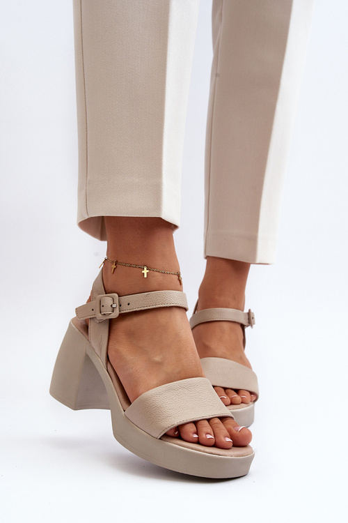 Zazoo 40386 Damskie Skórzane Sandały Na Klocku Beżowe