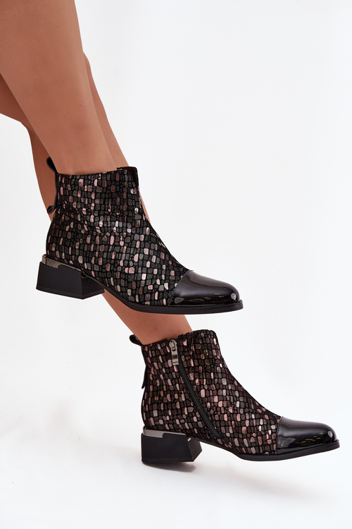 Lakierowane Botki Damskie Z Naturalnej Skóry Na Niskim Obcasie D&A LZ52-960 Czarne