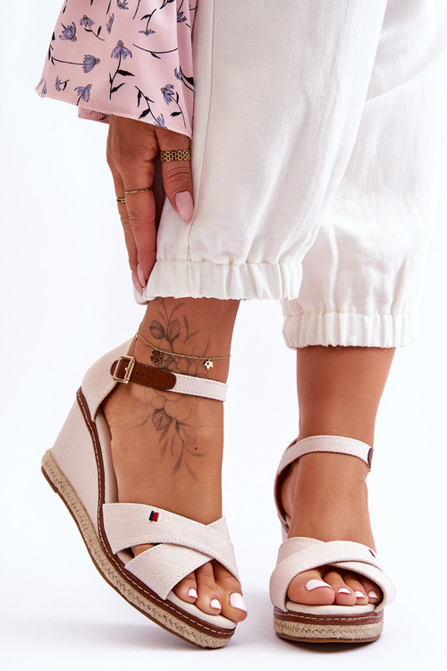 Damskie Sandały Na Koturnie Jasnobeżowe Janet