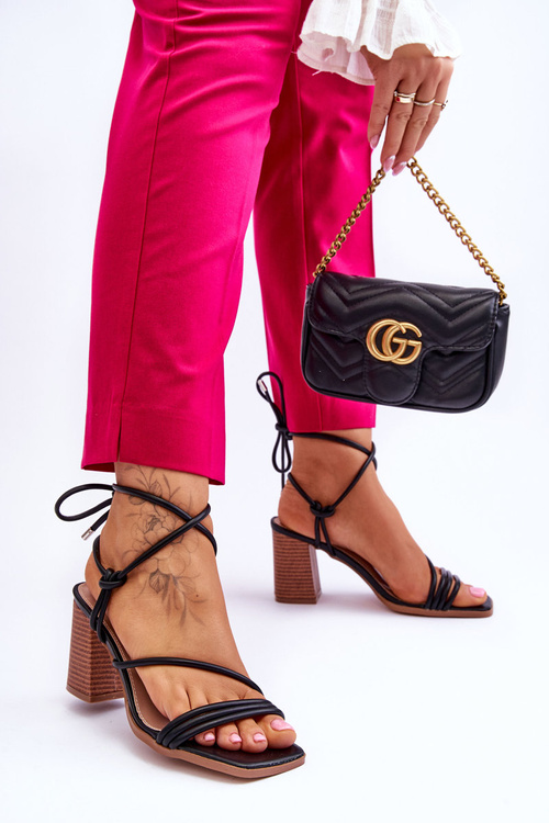 Skórzane Damskie Sandały Na Słupku Czarne Seyna