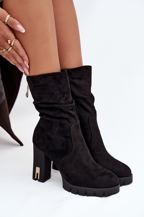 Ocieplane Botki Damskie Na Słupku Ze Złotym Zamkiem I Marszczeniem Czarne Briannae