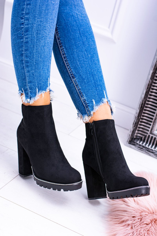 Czarne botki na słupku Guriela Suede