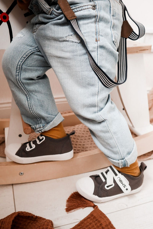 Dziecięce Trampki Na Rzepy Szare News