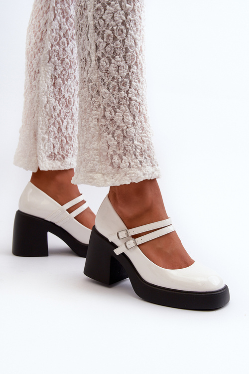 Czółenka Na Masywnym Obcasie Lakierowane Białe Halmina