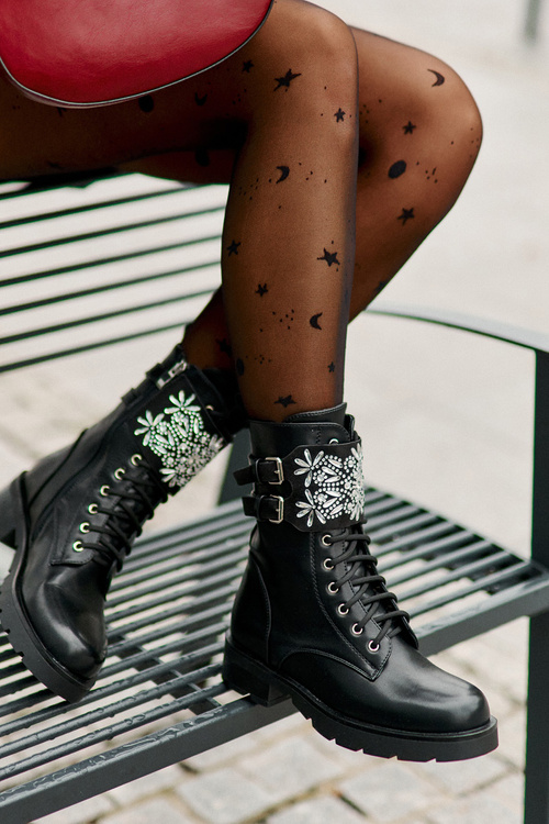 Ocieplane Workery Botki Z Ozdobnym Paskiem I Klamrami Czarne Viveria