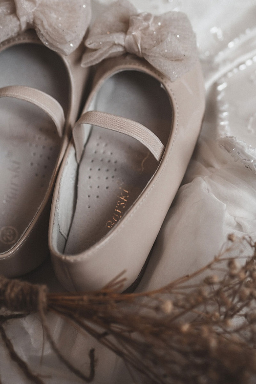 Dziecięce Lakierowane Balerinki Z Kokardą Beżowe Zolly