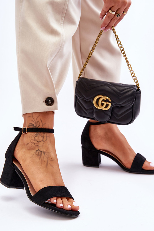 Zamszowe Klasyczne Sandały Na Niskim Obcasie Czarne Honeymoon