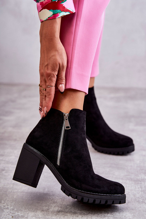 Zamszowe Botki Na Obcasie Z Suwakiem Czarne Sevione