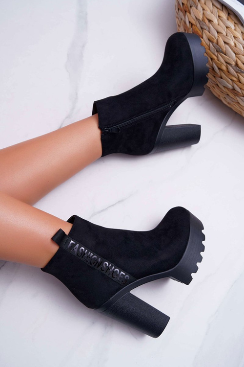 Botki Damskie na Słupku Platforma Zamszowe Czarne Estacado