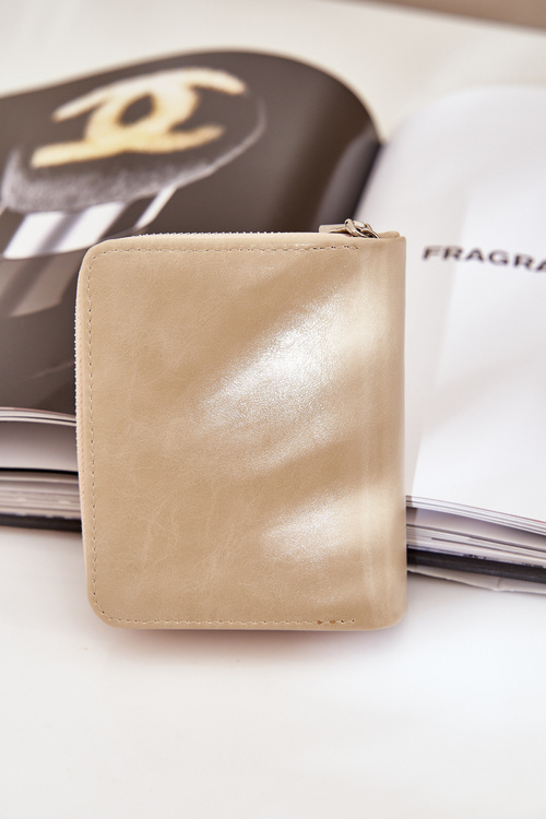 Lakierowany Damski Portfel Portmonetka Jasnobeżowy Yathika