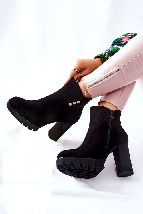 Zamszowe Botki Na Słupku Czarne Lagerlla