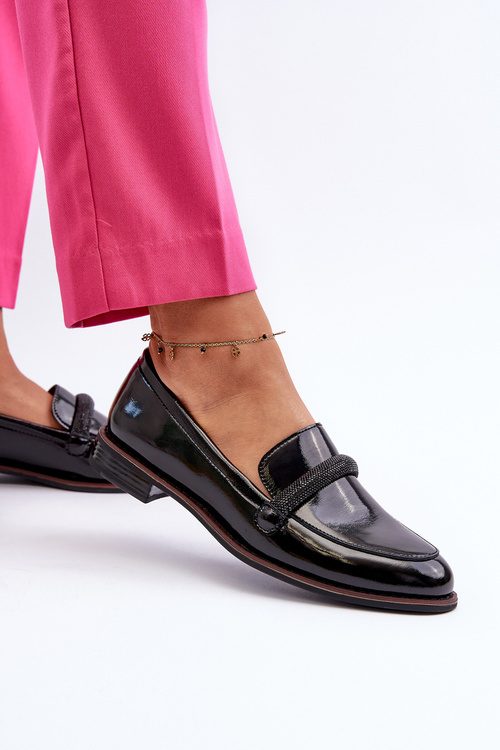 Skórzane Mokasyny Damskie Z Ozdobnym Paseczkiem Lakierowane Czarne Saosin