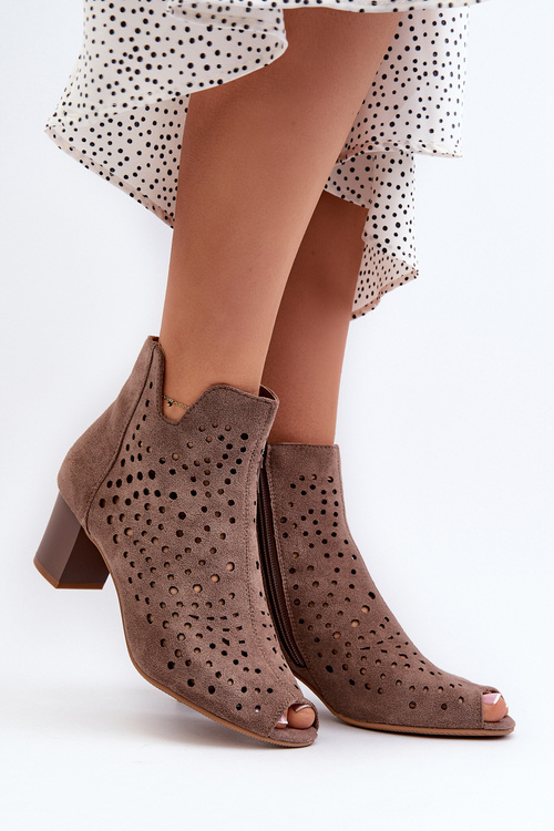 Ażurowe Botki Damskie Eko Zamszowe Na Słupku Z Odkrytymi Palcami Brązowe Halania