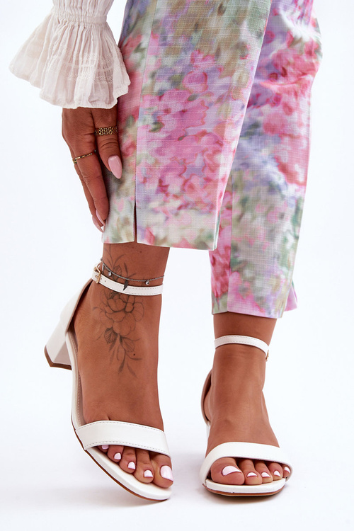 Skórzane Sandałki Na Obcasie Gładkie Białe Inspire Me!