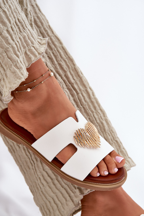 Klapki Damskie Na Płaskim Obcasie Ze Złotą Ozdobą Białe Karinma