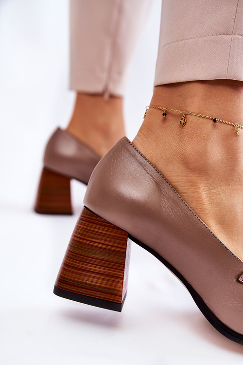 Skórzane Czółenka Z Łańcuchem Laura Messi 2514 Beżowe