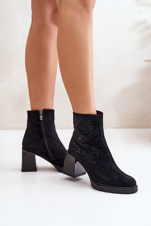 Ocieplane Botki Damskie Na Słupku Ze Zdobieniem D&A MR880-130 Czarne