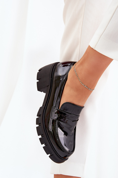 Lakierowane Półbuty Damskie Na Masywnym Obcasie Czarne Felonith