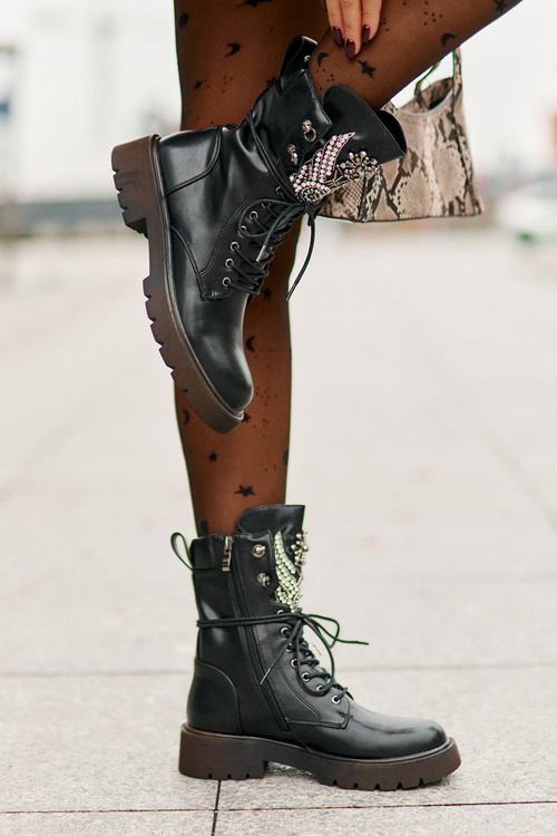 Eko Skórzane Botki Workery Ze Zdobieniem Ocieplane D&A MR880-080 Czarne