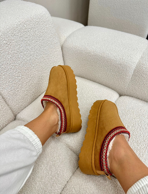 Śniegowce Damskie Na Platformie Ocieplane Futerkiem Camel Remenia