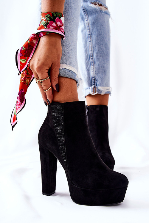 Zamszowe Botki Na Wysokim Obcasie Czarne Sarsea