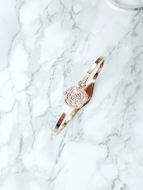 Damska Bransoleta Stalowa Kwiat Różowe Złoto FlowerTail
