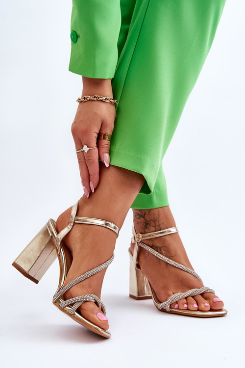 Skórzane Sandały Z Cyrkoniami Na Obcasie Złote Carlotta