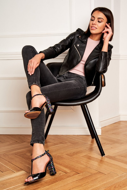 Skórzane Sandały Na Słupku Laura Messi 1916 Lakierowane Czarne