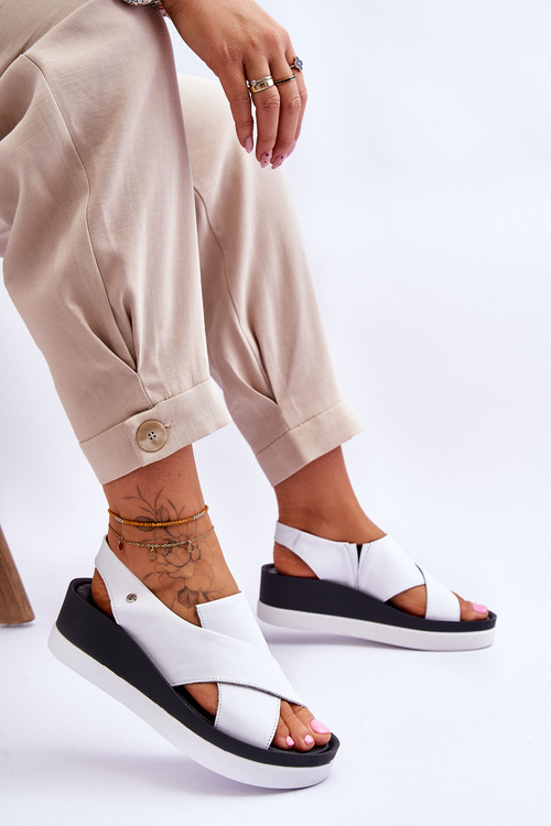 Skórzane Sandały Na Koturnie Białe Morgan