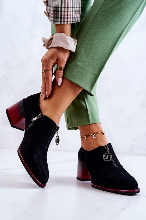 Zamszowe Modne Półbuty Na Słupku Czarno-Czerwone Lorena