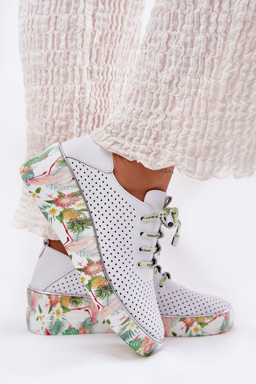 Skórzane Półbuty Na Koturnie Ze Wzorem Artiker 54C1807 Biało-Zielone