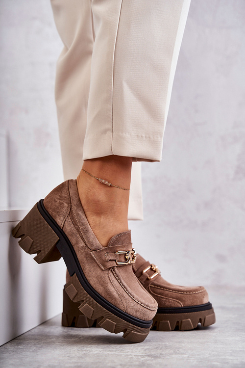 Zamszowe Półbuty Na Obcasie Ze Złotą Ozdobą Brązowe Lemar Lurdes