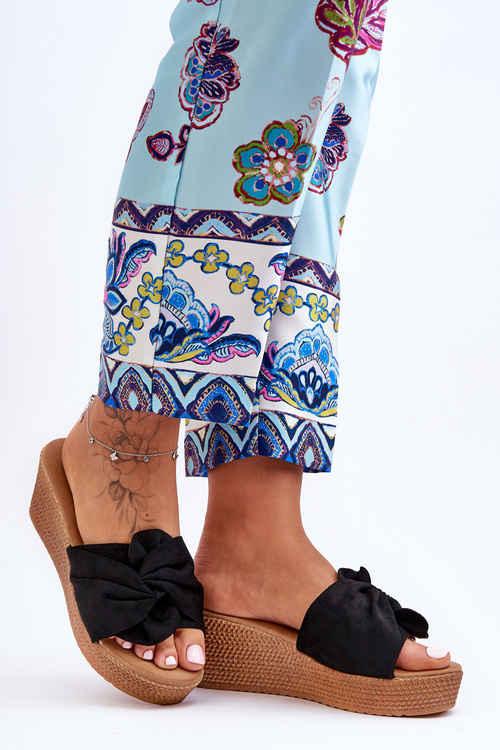 Damskie Klapki Na Koturnie Czarne Calama