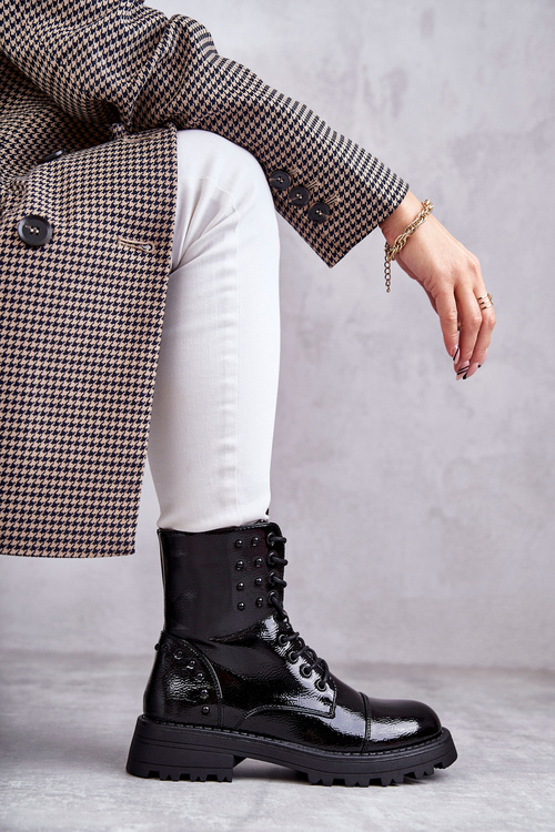 Lakierowane Botki Z Ćwiekami Czarne Palmira