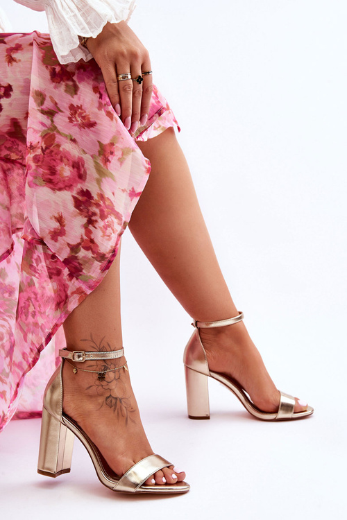 Sandały Na Obcasie Złote Individual