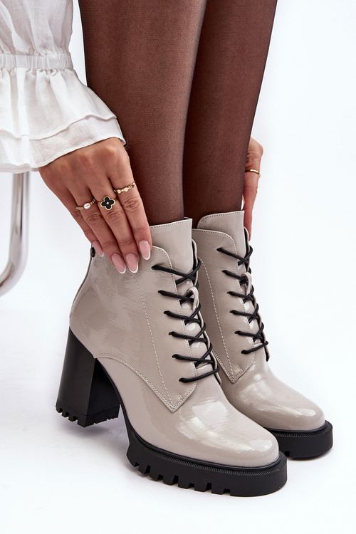 Botki Lakierowane Na Słupku Ocieplane Jasnoszare S.Barski MR870-54